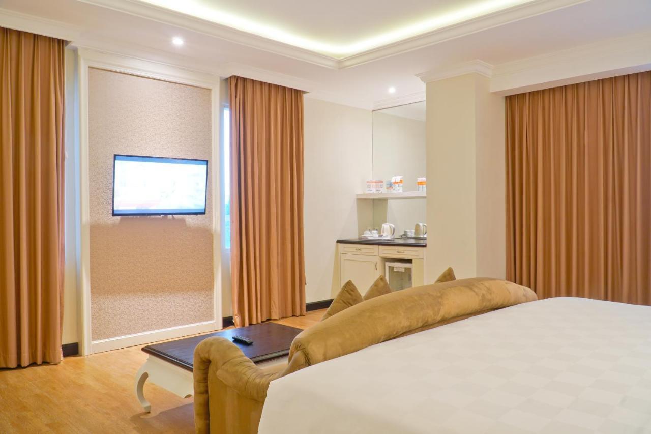 Swiss-Belhotel Lampung Bandar Lampung Esterno foto