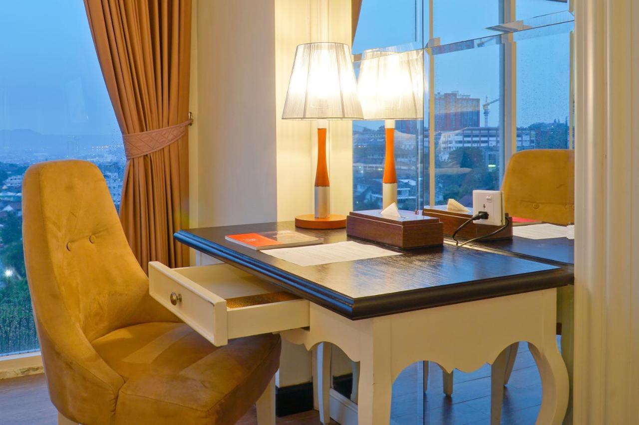 Swiss-Belhotel Lampung Bandar Lampung Esterno foto