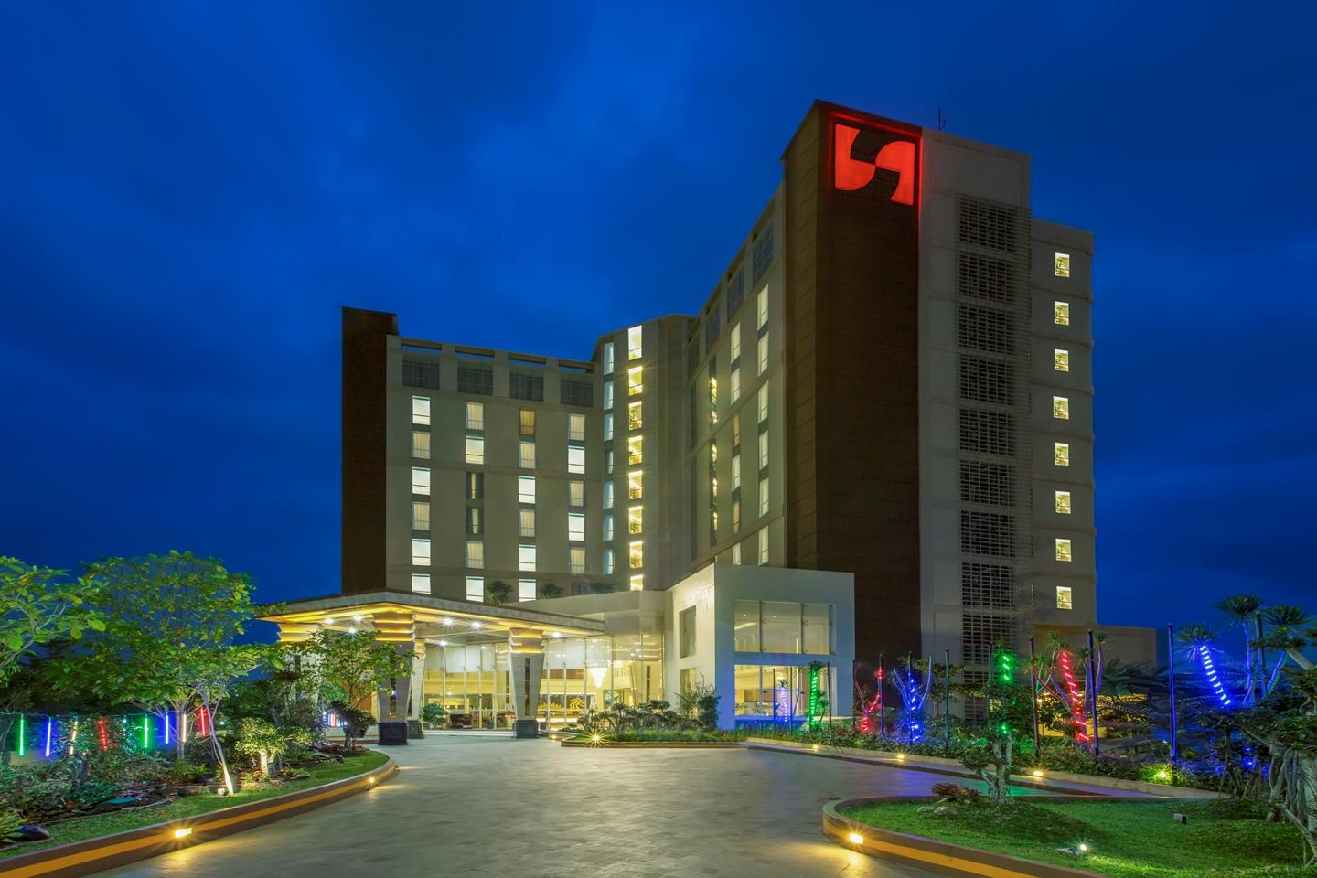 Swiss-Belhotel Lampung Bandar Lampung Esterno foto