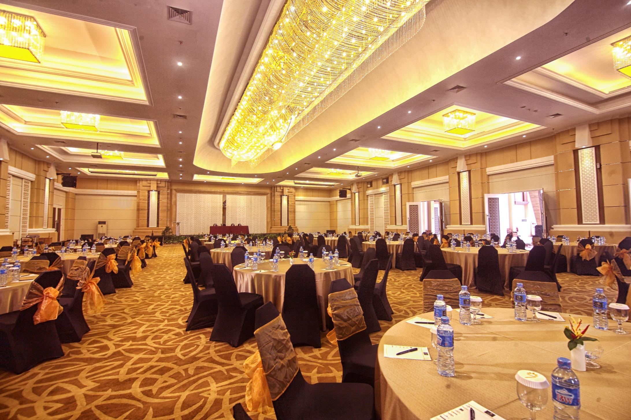 Swiss-Belhotel Lampung Bandar Lampung Esterno foto
