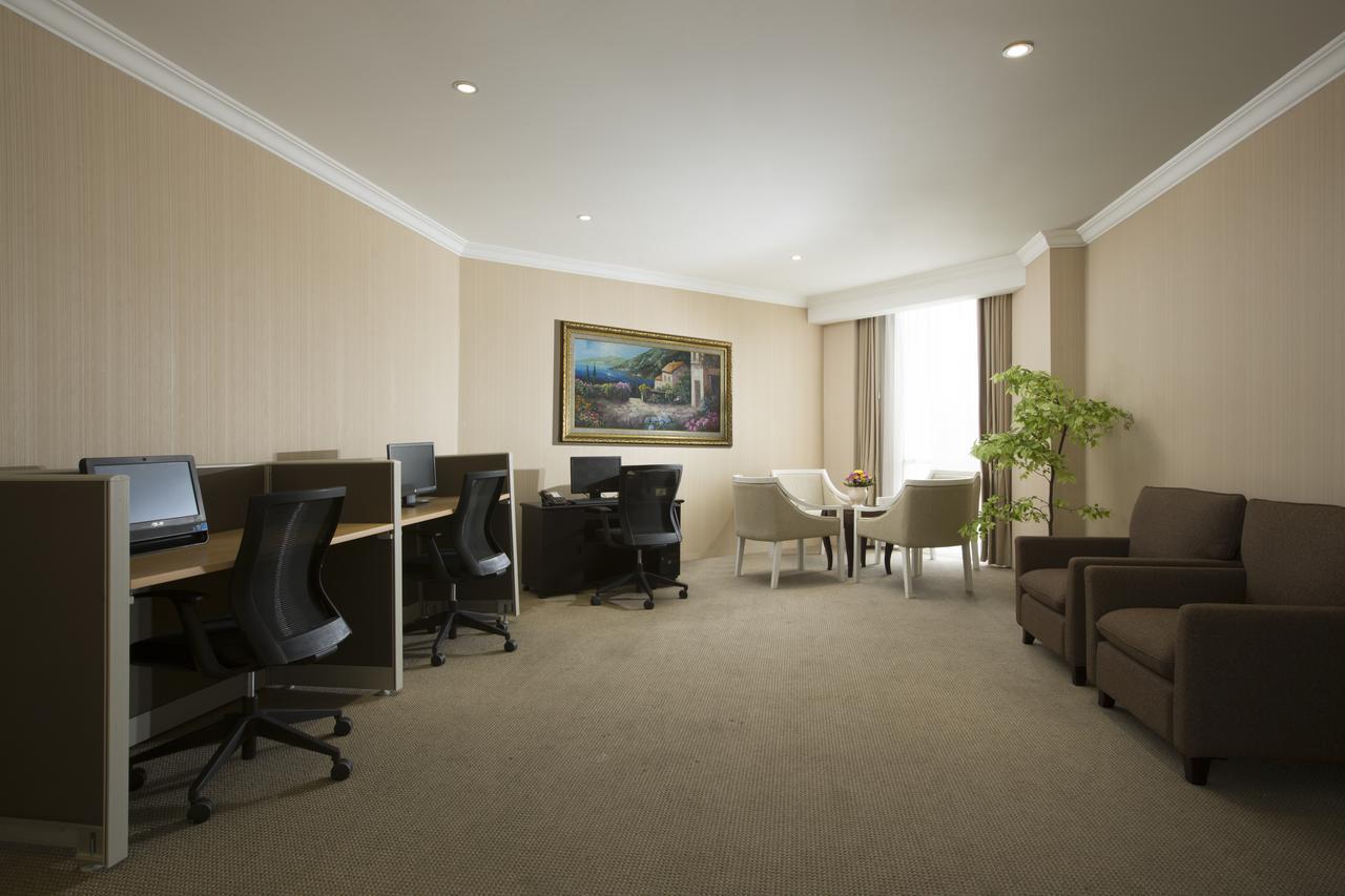 Swiss-Belhotel Lampung Bandar Lampung Esterno foto